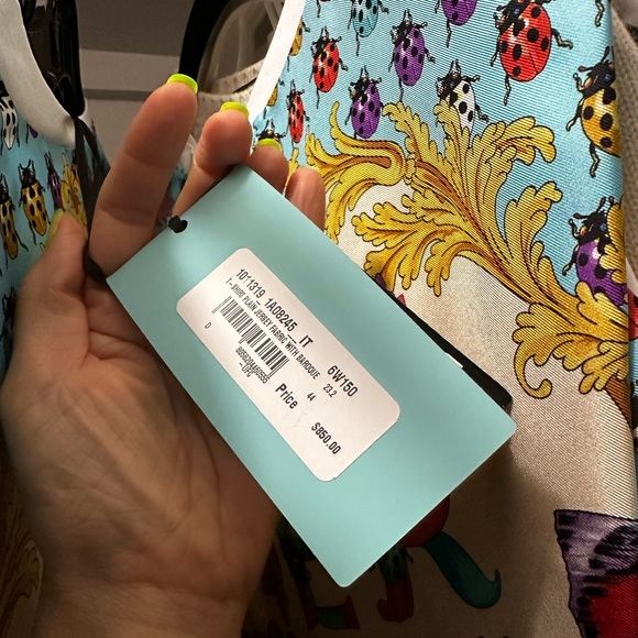 Versace butterflies logo top with Medusa pin - Picture 10 of 10